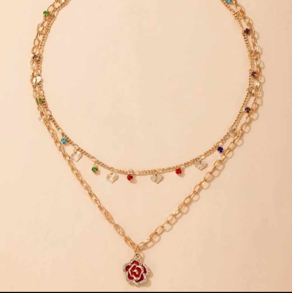 *Kitty* Rose and Hearts Necklace - Picture 3 of 4